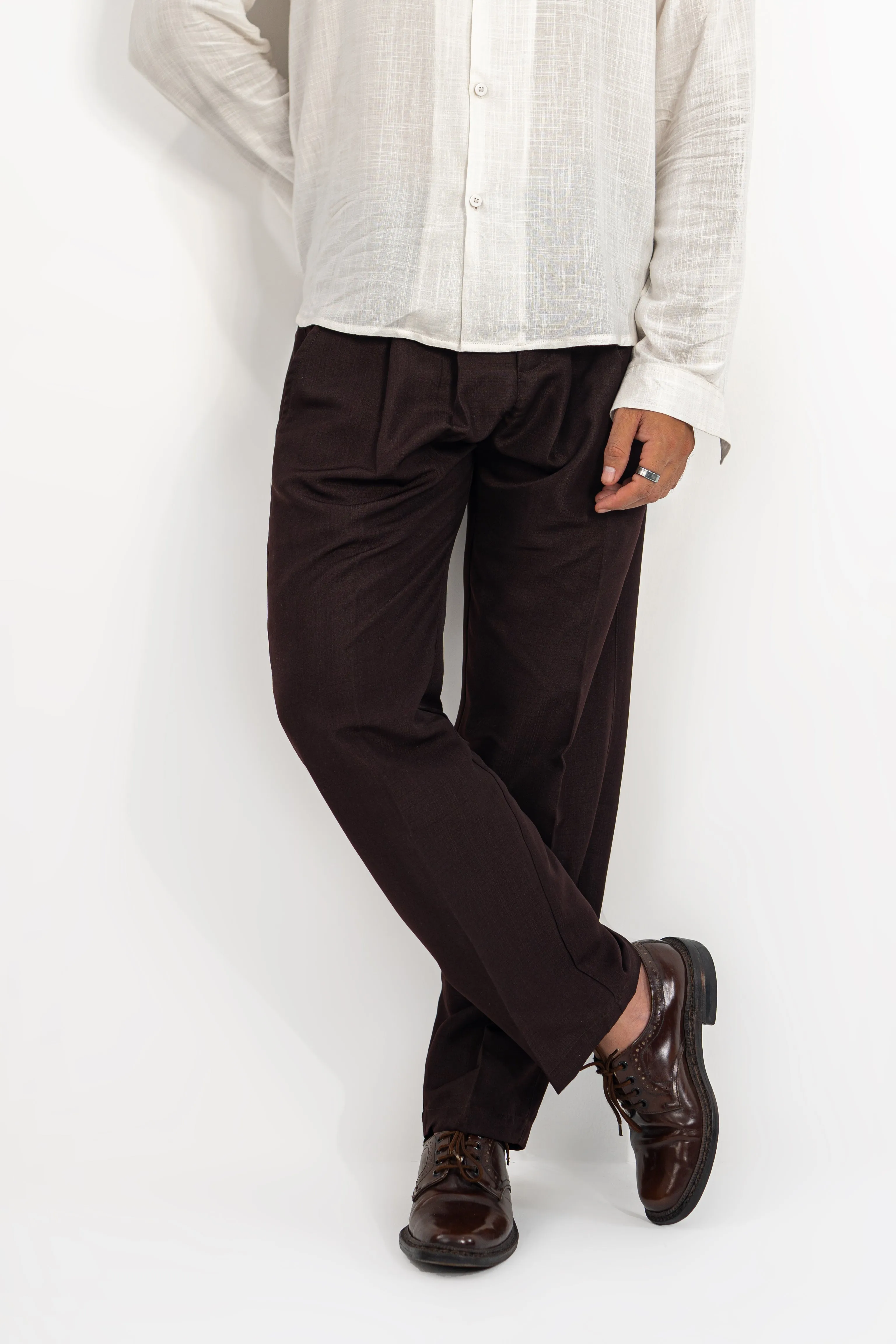 Cocoa Textured Pleated Pants