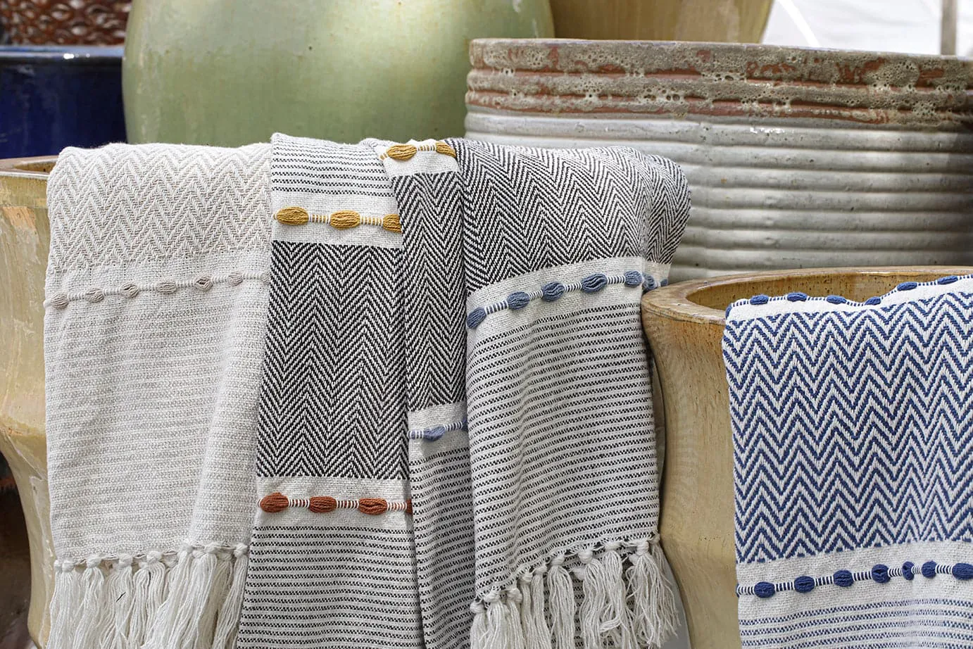 Herringbone Stripe Yarn Dyed Cotton Woven Tassel Throw Blanket