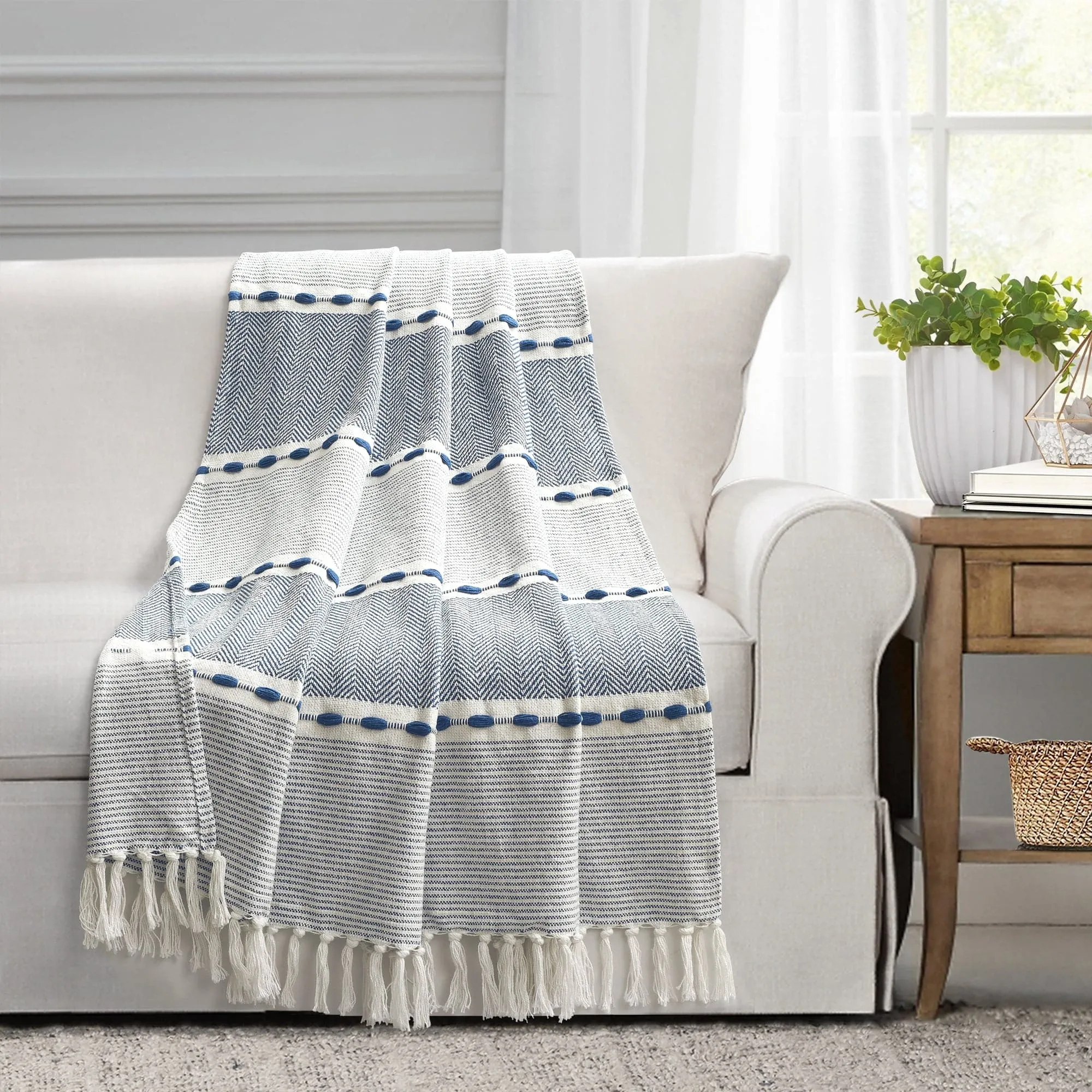 Herringbone Stripe Yarn Dyed Cotton Woven Tassel Throw Blanket