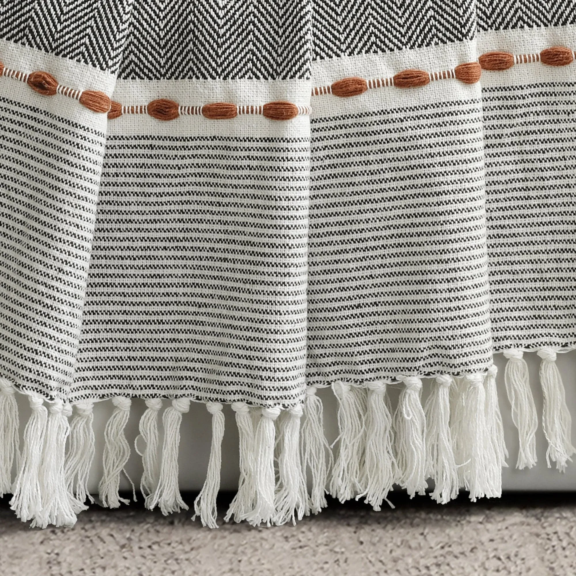 Herringbone Stripe Yarn Dyed Cotton Woven Tassel Throw Blanket