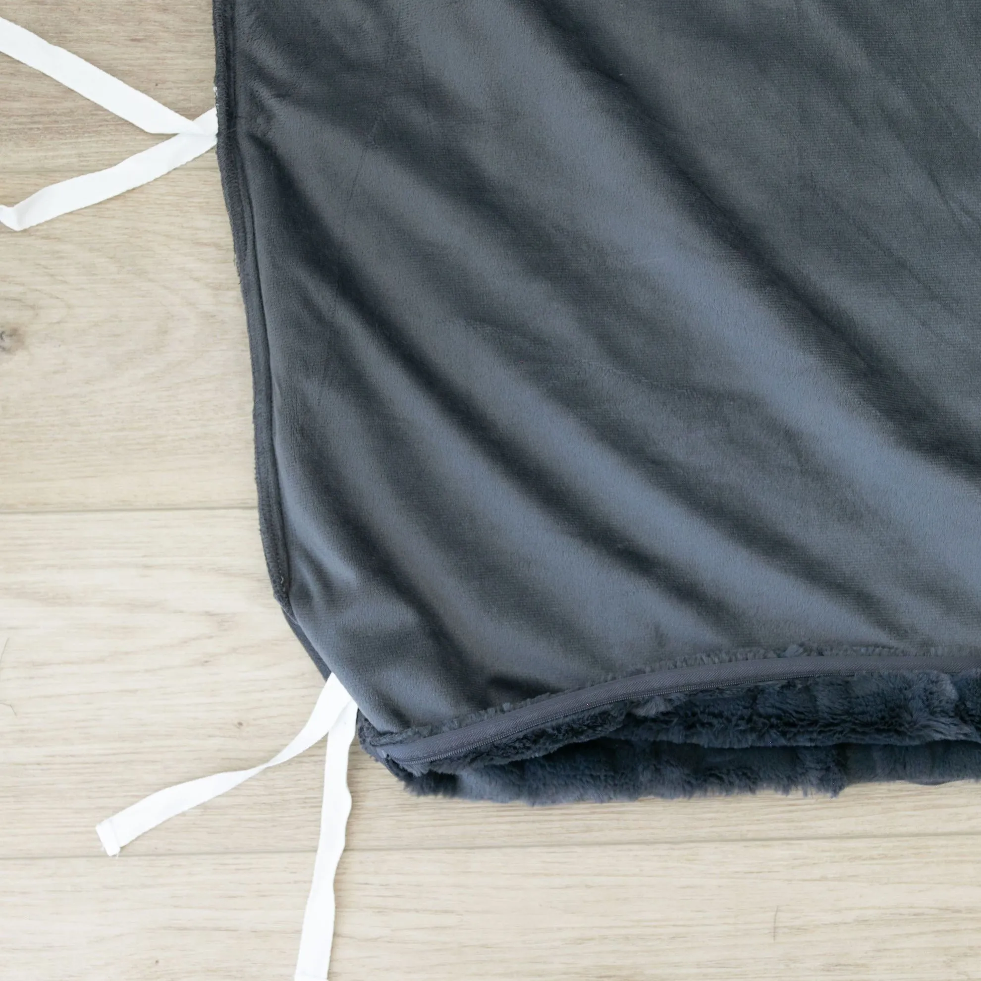 PATTERNED FAUX FUR THROW WEIGHTED BLANKETS